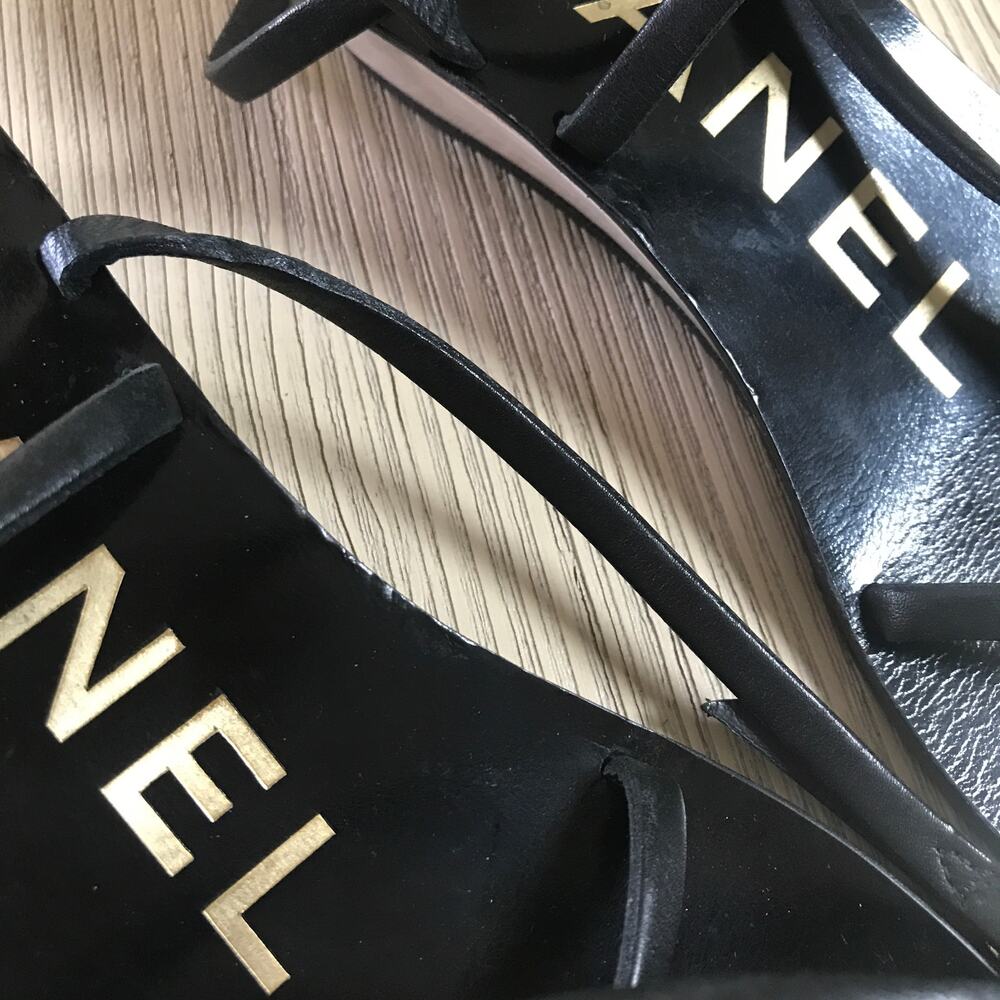 CHANEL Black Beige Two-Tone CC Logo Flat Sandal Size 37 Italy - Picture 14 of 14